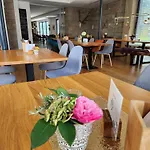 Apartament Familienfreundlich Im Naturpark Hassberge Mit Gehobener Gastronomie