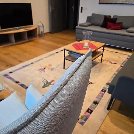 Familienfreundlich Im Naturpark Hassberge Mit Gehobener Gastronomie Appartement *